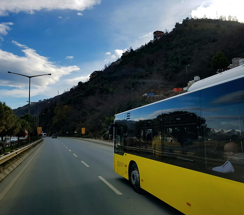 Aereo, bus e treno, chi offre maggior tutela ai passeggeri?