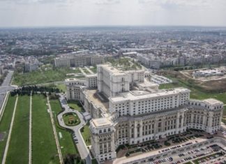 casa-poporului guida romania online palazzo del parlamento